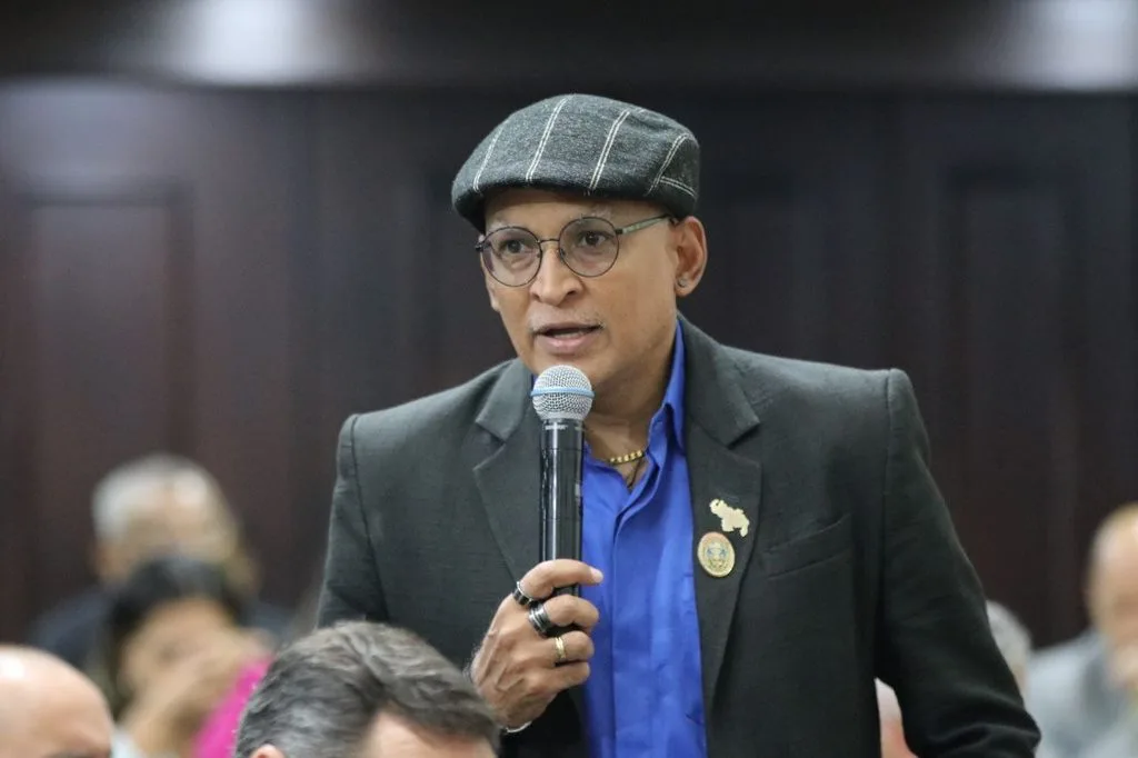 Juan Romero argumentó que el convenio energético atraerá al país millonarias inversiones extranjeras