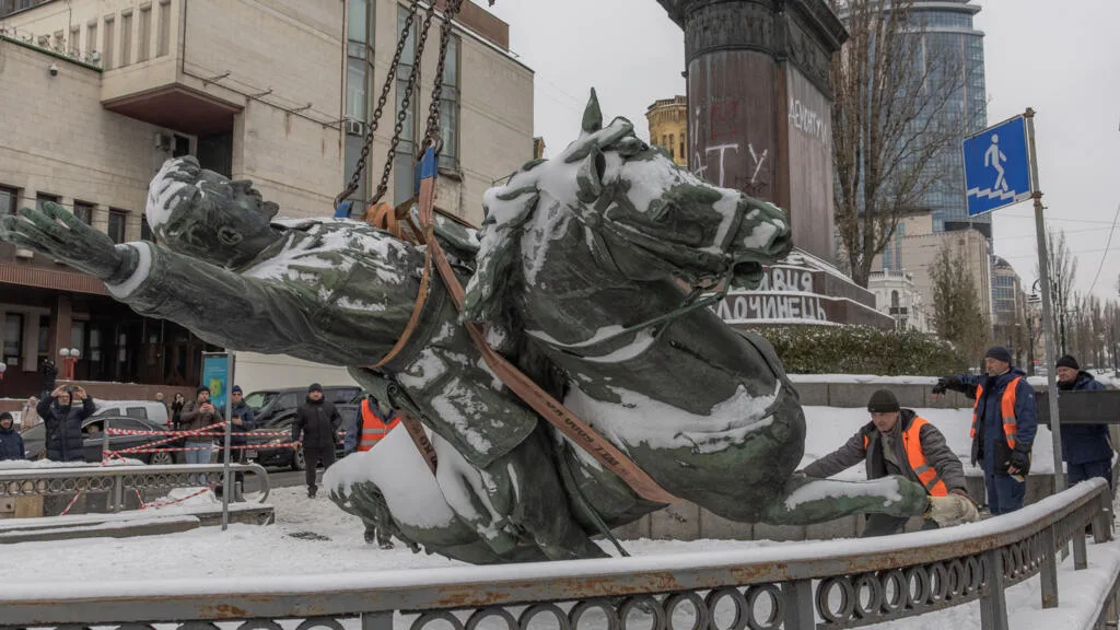 Dans l'est de l'Europe, les monuments de l’Armée rouge au cœur d’une guerre des mémoires