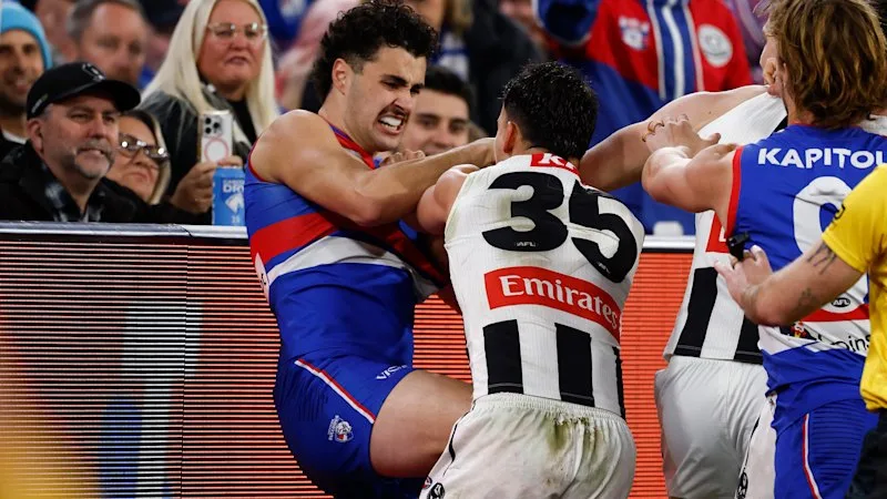 AFL LIVE: Daicos involved in early scuffle, Pies benefit from goal controversy in stunning scenes