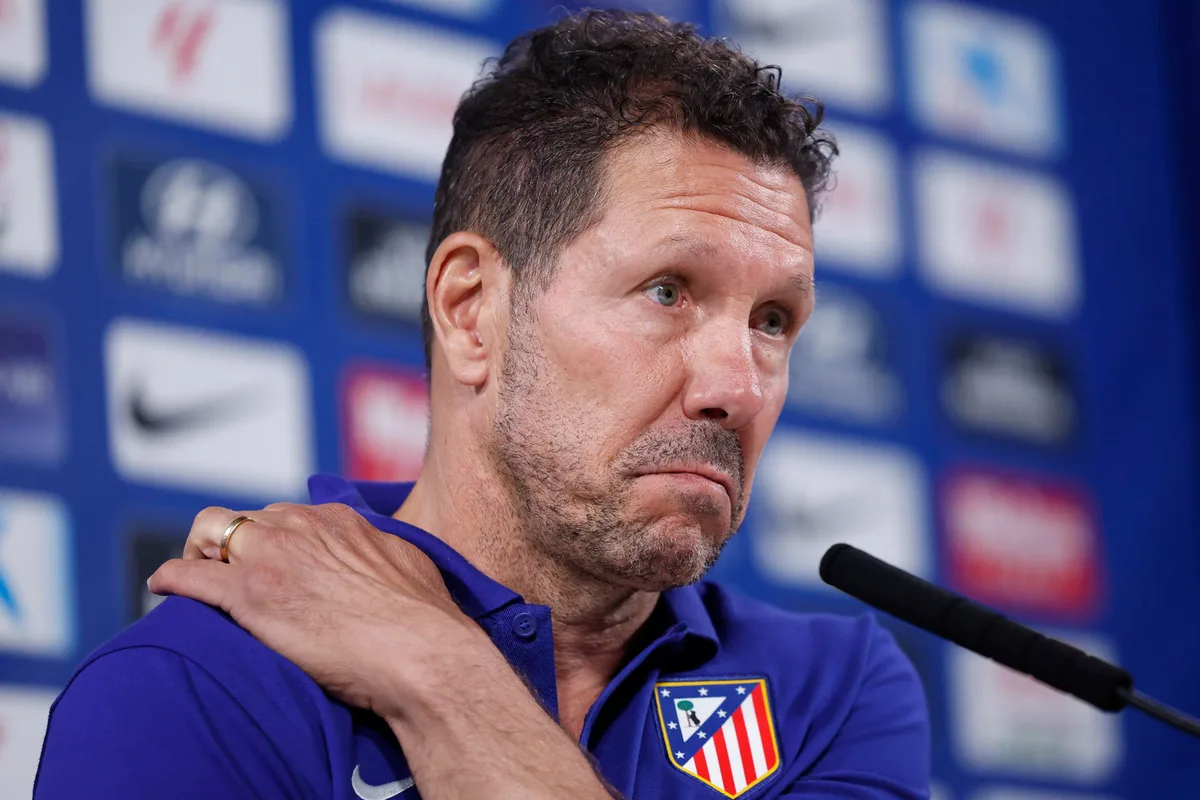 Con la puerta cerrada al Barcelona, Simeone espera contar con Julián Álvarez la próxima semana
