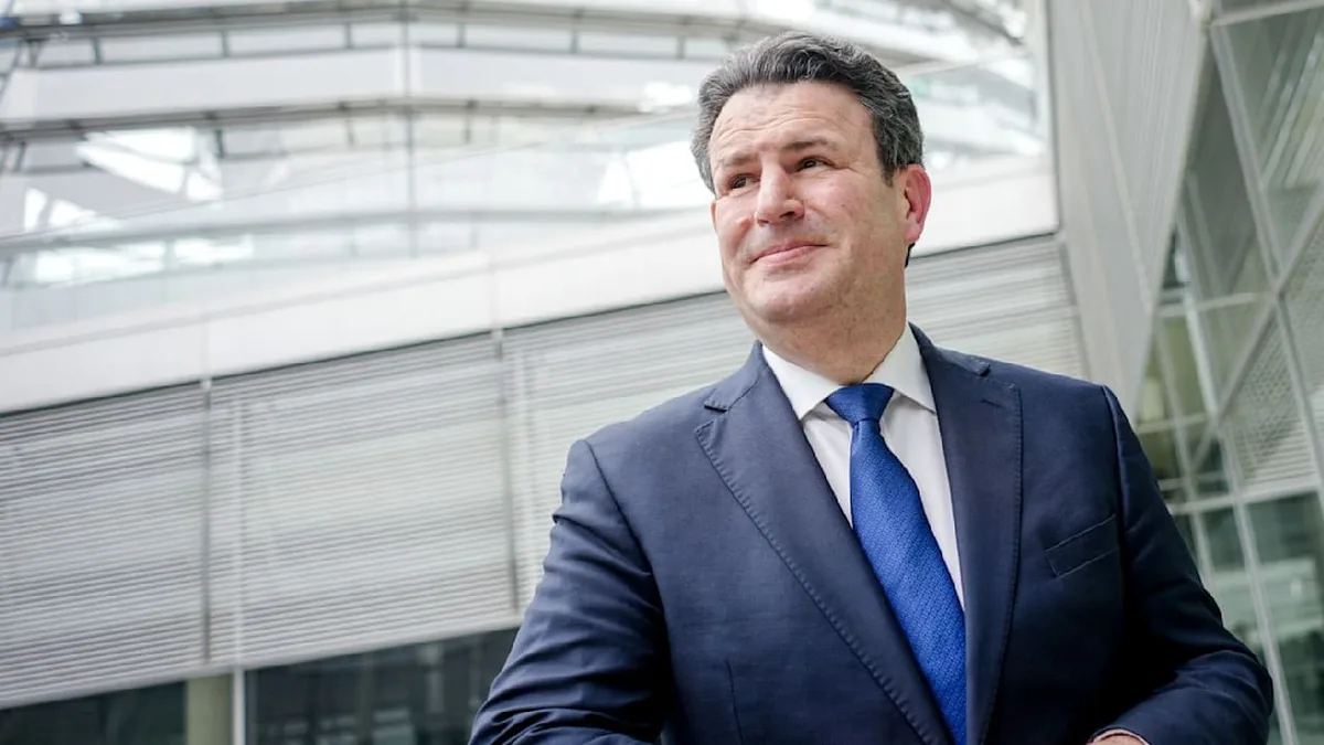 Fordert er Klingbeil heraus? - Hubertus Heil deutet Kandidatur für SPD-Vorsitz an