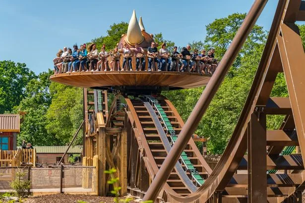 Drayton Manor theme park forced to close due to flooding - all tickets cancelled