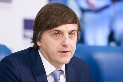 Кравцов: 17,6 млн детей пойдут в школы 1 сентября