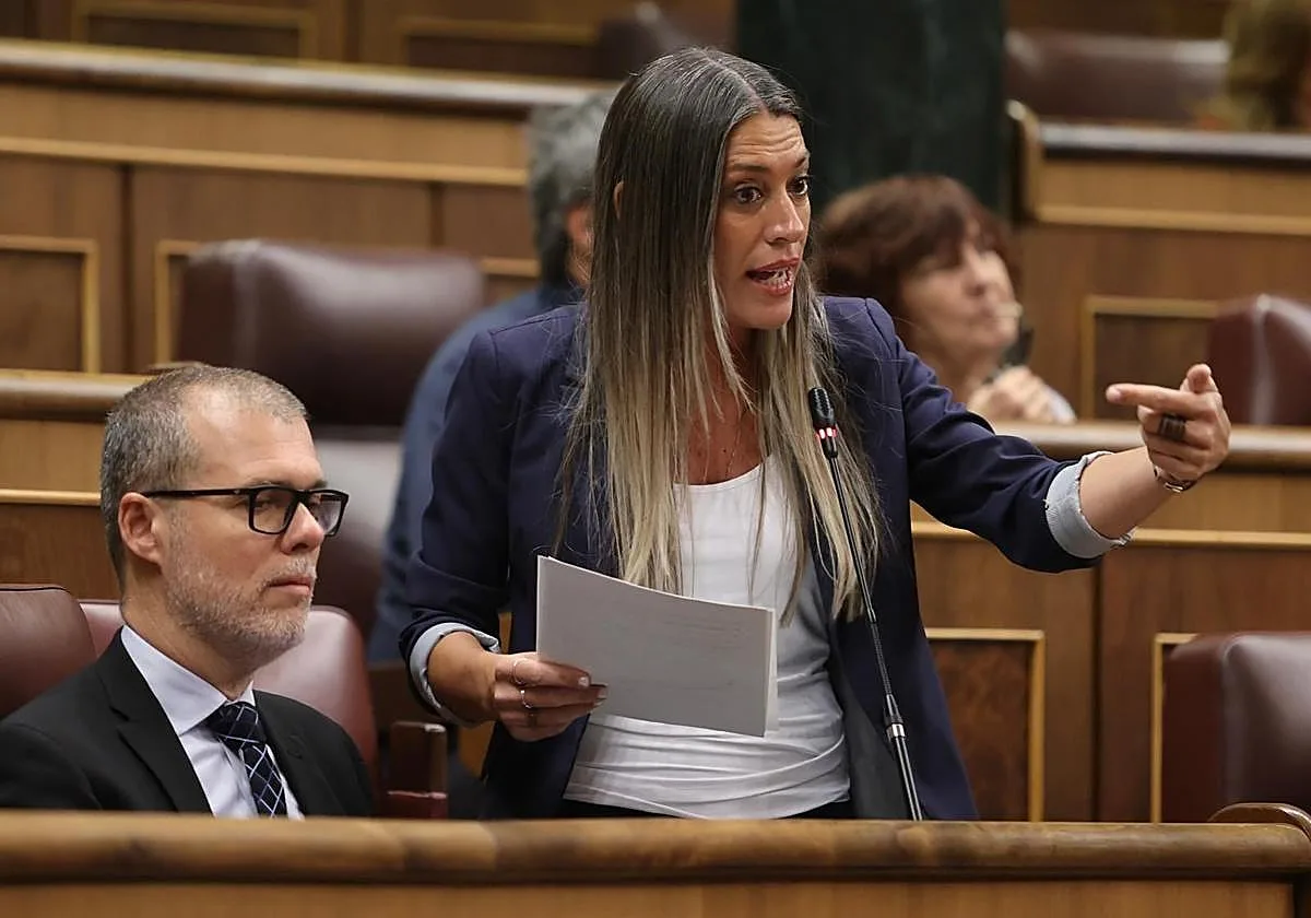 Junts aprovecha el desahucio de Maricarmen para volver a sentar al PSOE a negociar el decreto de vivienda