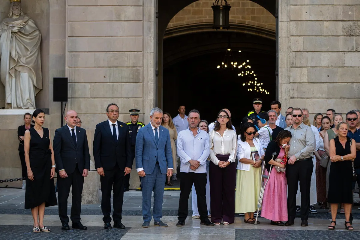 Autoridades, víctimas y familias recuerdan el 17A con una defensa de "la vida y la convivencia'