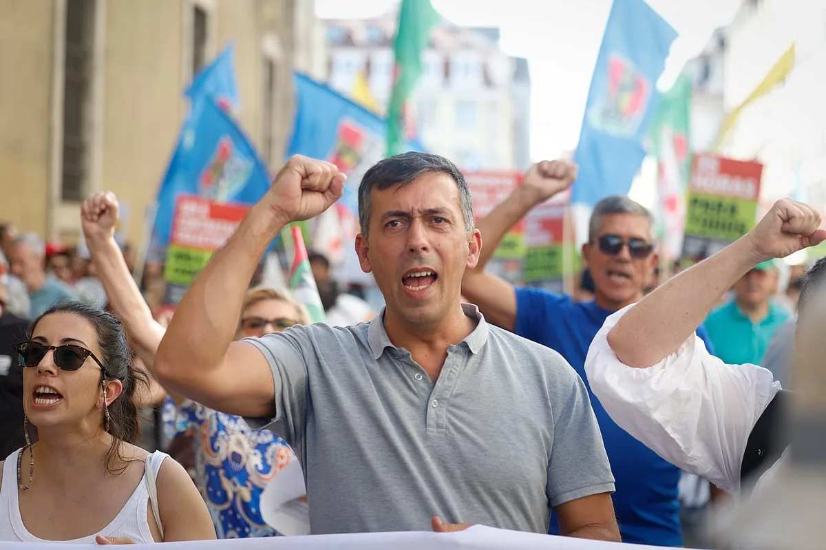Manifestação. CGTP reclama controlo de preços e acusa Governo de desconhecer dificuldades de quem trabalha