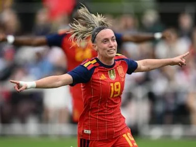 Spain scores twice in the first 14 minutes to sink the USWNT 2-0 in a matchup of No. 1 vs. No. 2
