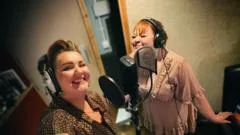 Dolly Parton's niece wants to learn Welsh after singing with Bronwen Lewis