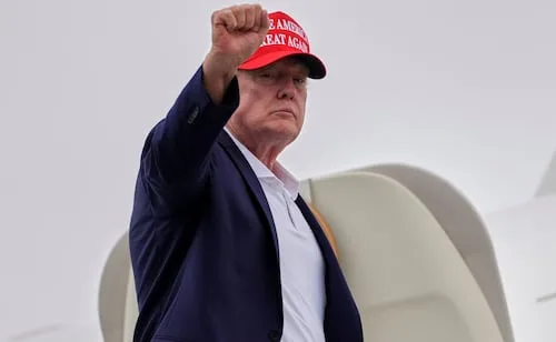 Trump anuncia acuerdo petrolero con Venezuela; trato asciende a 65 mil millones de barriles