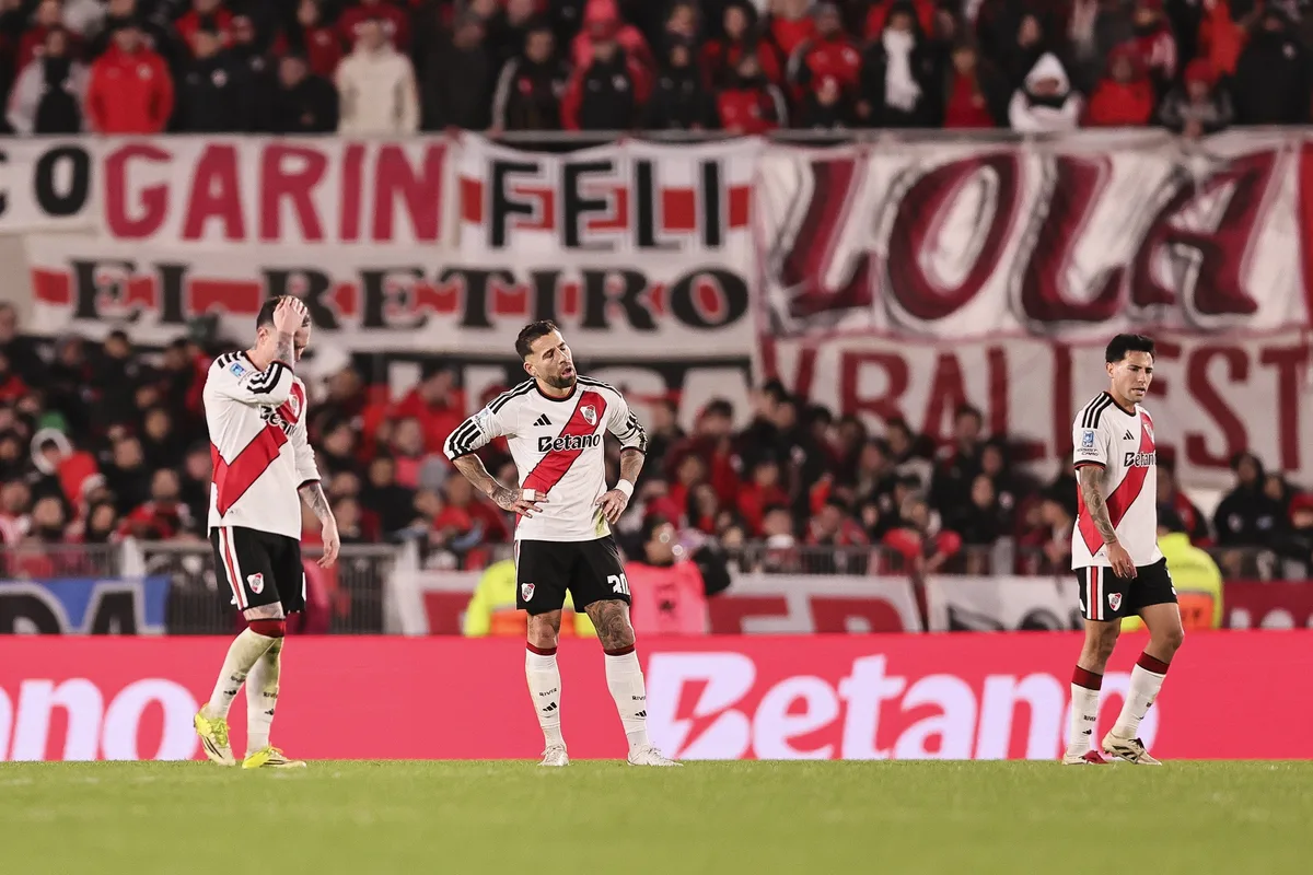 River no es confiable, falla hasta cuando tiene todo a favor: ante Vélez dejó pasar otro tren