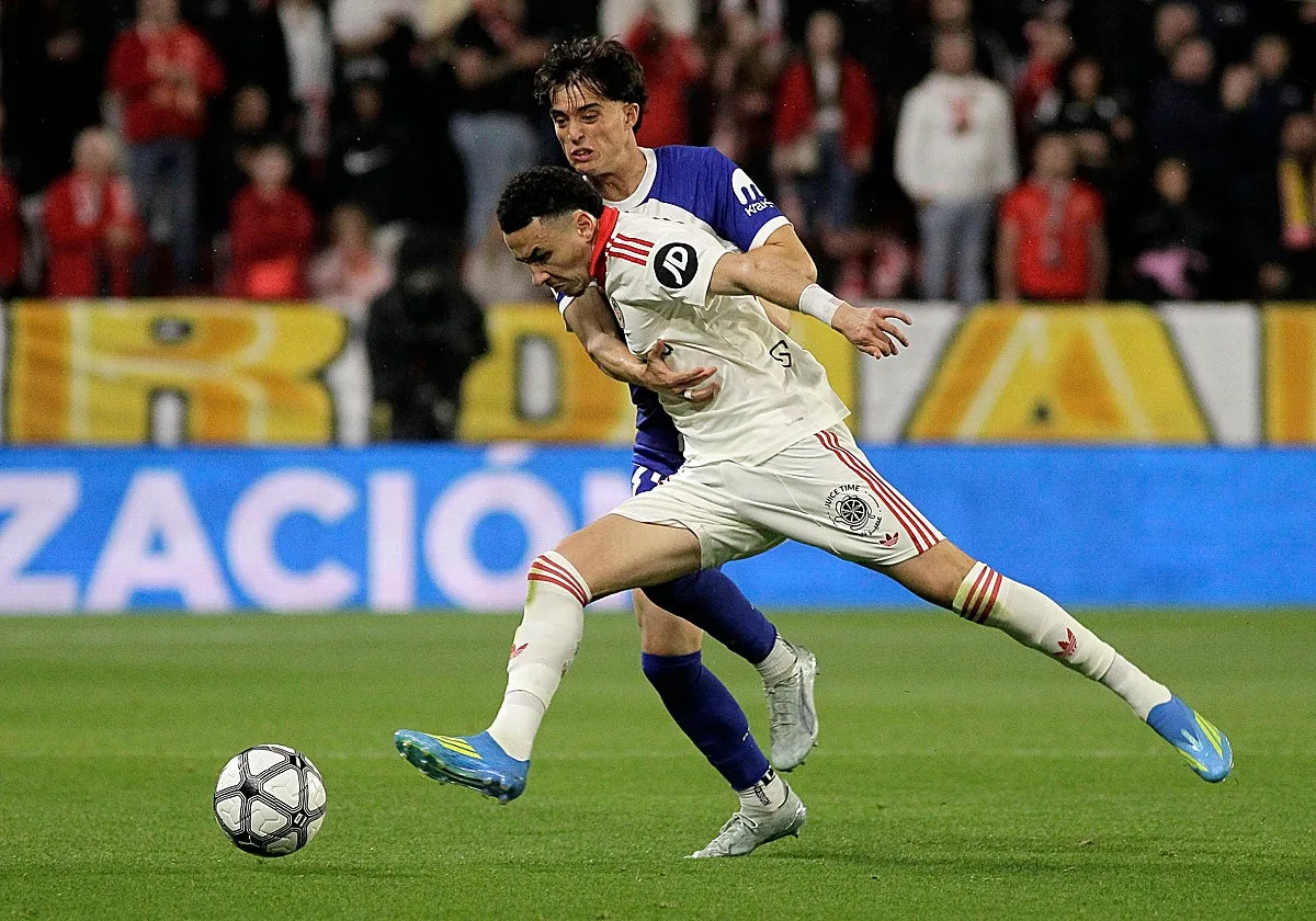 Se bloquea la venta de Vargas y sólo una oferta de última hora abriría la puerta a su adiós del Sevilla FC