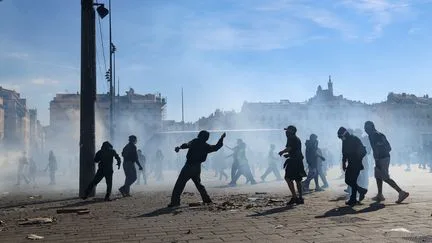 Mobilisation du 17 octobre : 1 200 personnes ont été interpellées, selon Sébastien Lecornu qui déplore "des degrés de violence inacceptables"