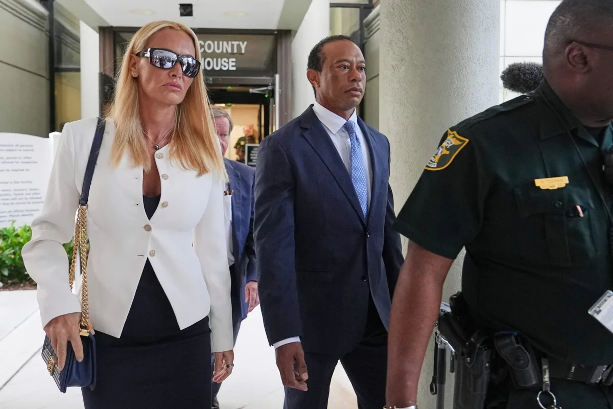 Tiger Woods pleads no-contest to a reckless driving charge and loses his driver’s license for five years