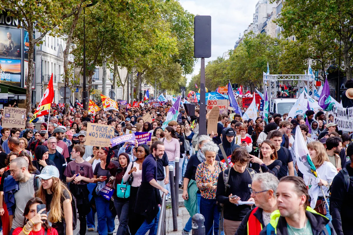 "Ils ont peur que les policiers nous tapent dessus" : l'inquiétude des parents pour les lycéens manifestants