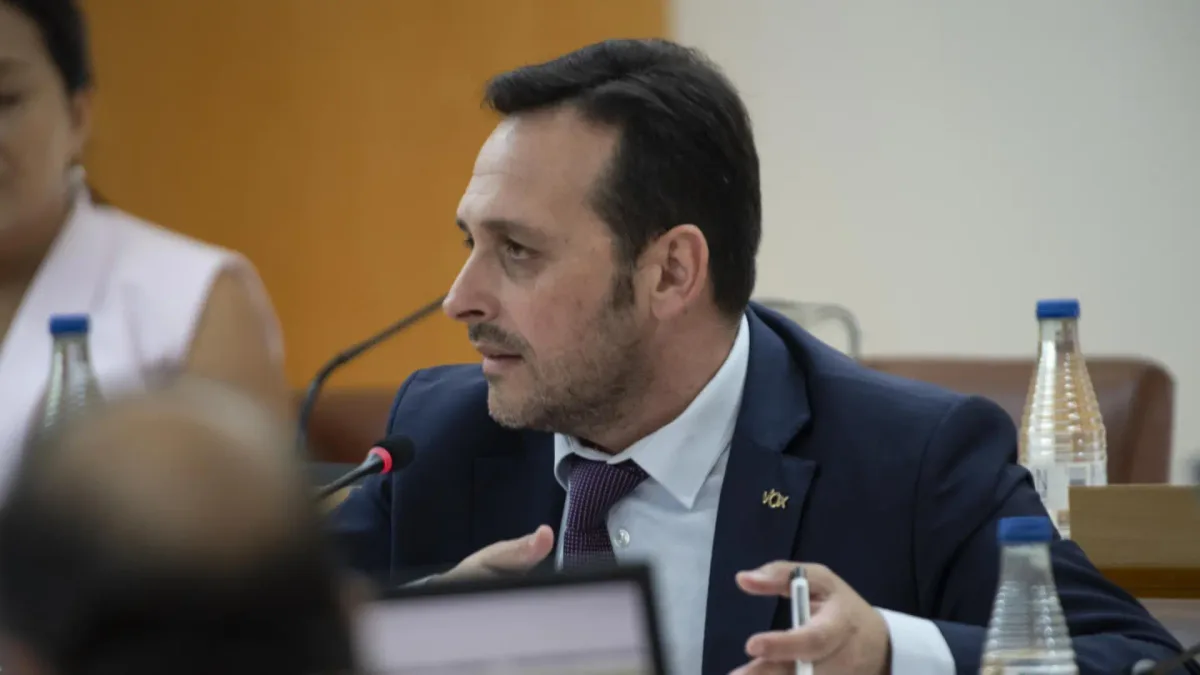 Vox pide a Sánchez que explique por qué no declaró el estado de excepción o sitio en Ceuta