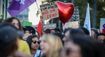 Milhares de pessoas manifestam-se contra o custo de vida e da habitação