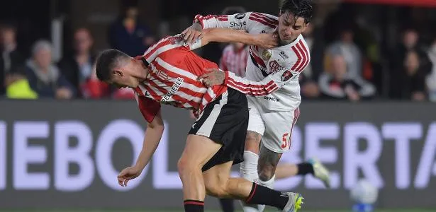 Estudiantes e Flamengo apresentaram um futebol de péssima qualidade