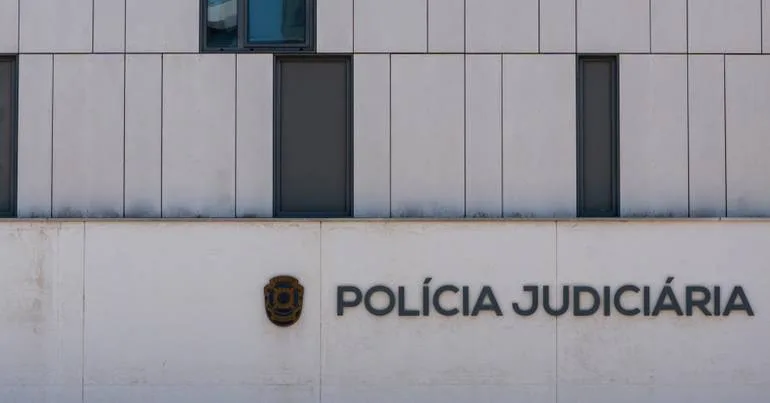PJ detém em Évora homem foragido à Justiça