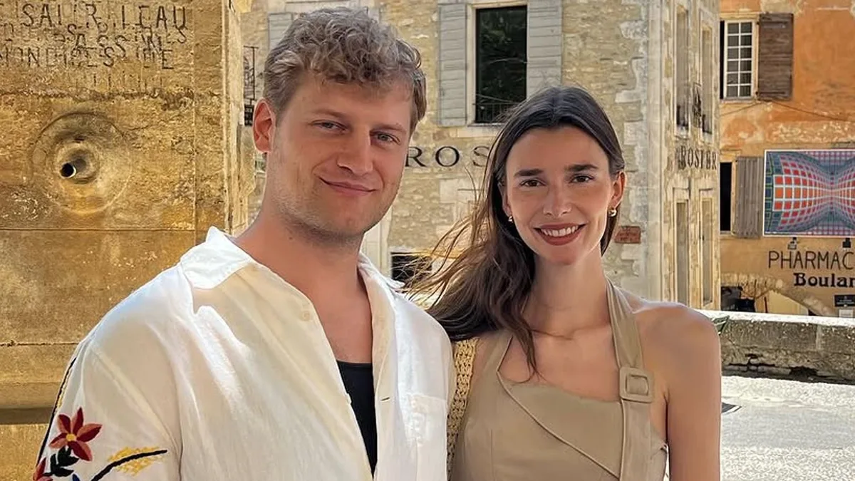 Alexandra de Leiningen anuncia su compromiso con un espectacular anillo de diamantes: así es la sobrina nieta del rey Simeón de Bulgaria