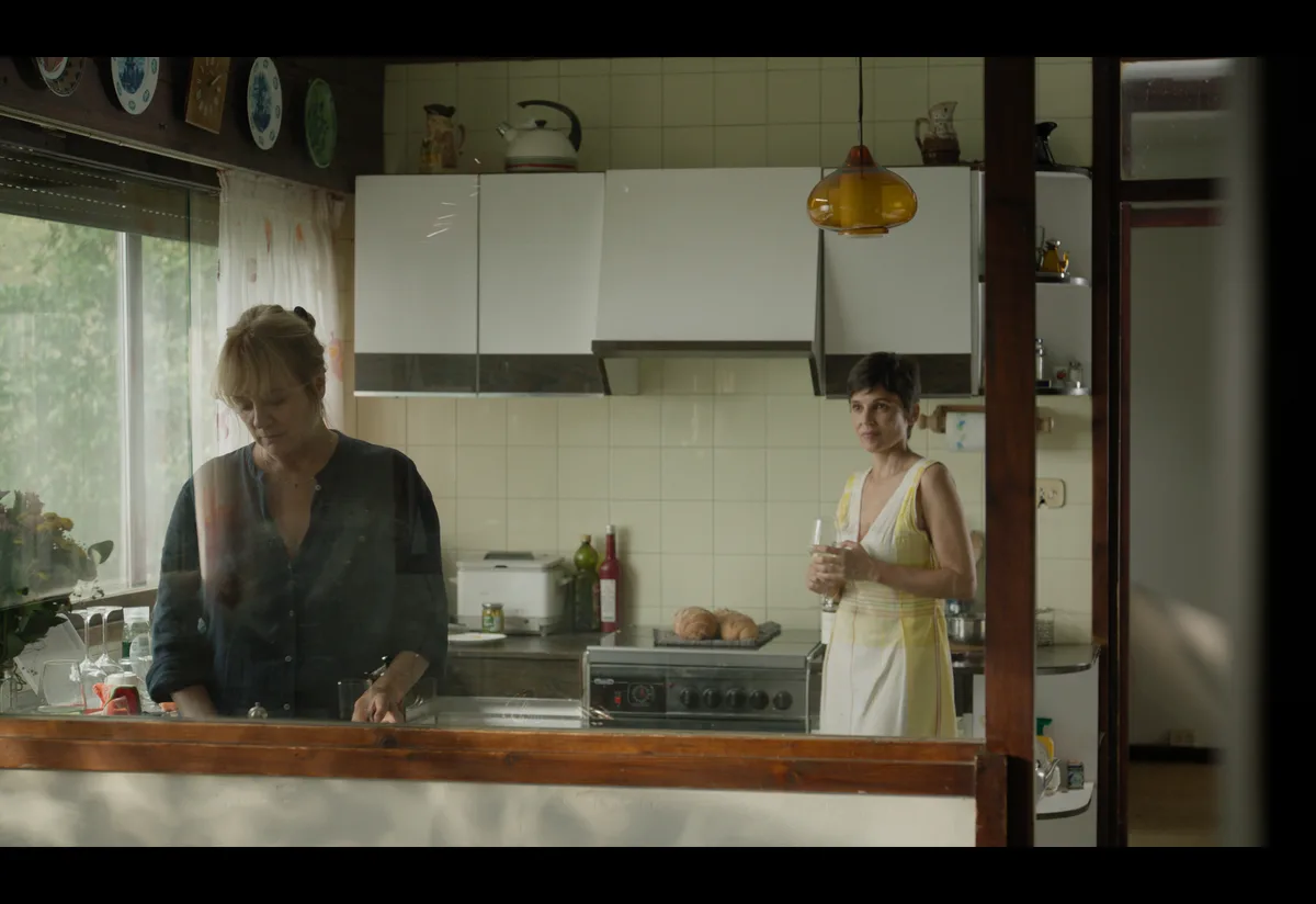Toronto Title ‘Sisters,’ Starring Spain’s Elena Anaya and Emma Suarez, Forces a Family to Visit Fears and Taboos