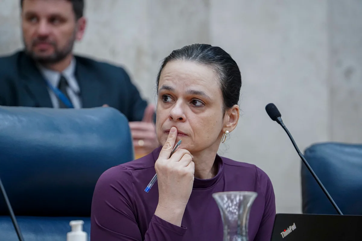 Janaina vê “mensagem subliminar” em vídeo da CGU com voto 13