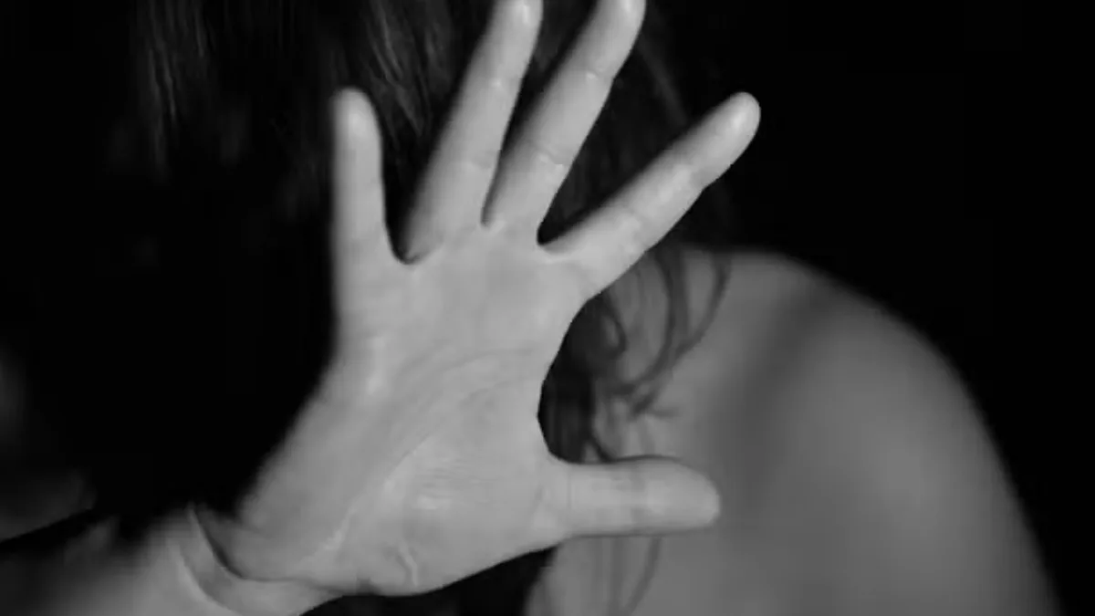 Mulher é forçada pelo ex a beber soda cáustica e quase é degolada por ele em SC; réu foi condenado