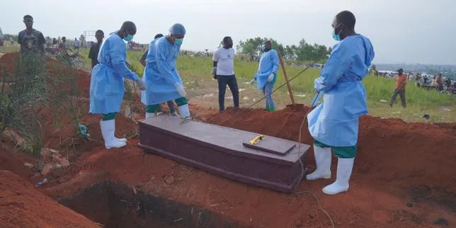 Ebola en RDC : l’épidémie dépasse les 6 000 cas confirmés et les 2 900 morts, annoncent les autorités