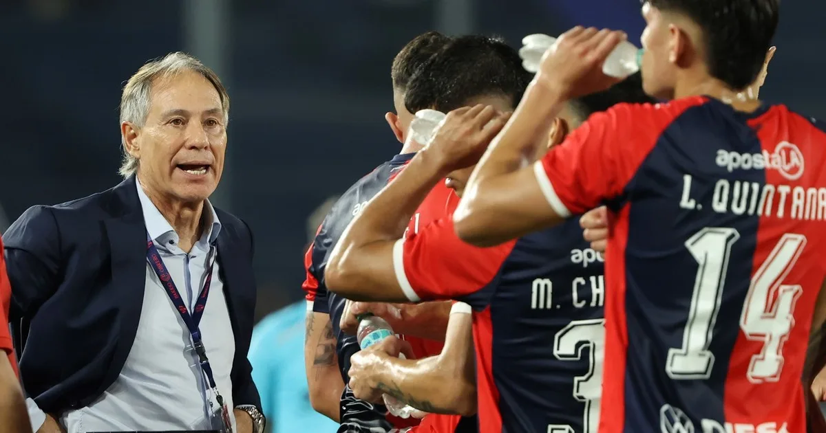 Un ex Independiente por un ex Racing en Cerro Porteño: Gustavo Costas vuelve a dirigir en Paraguay