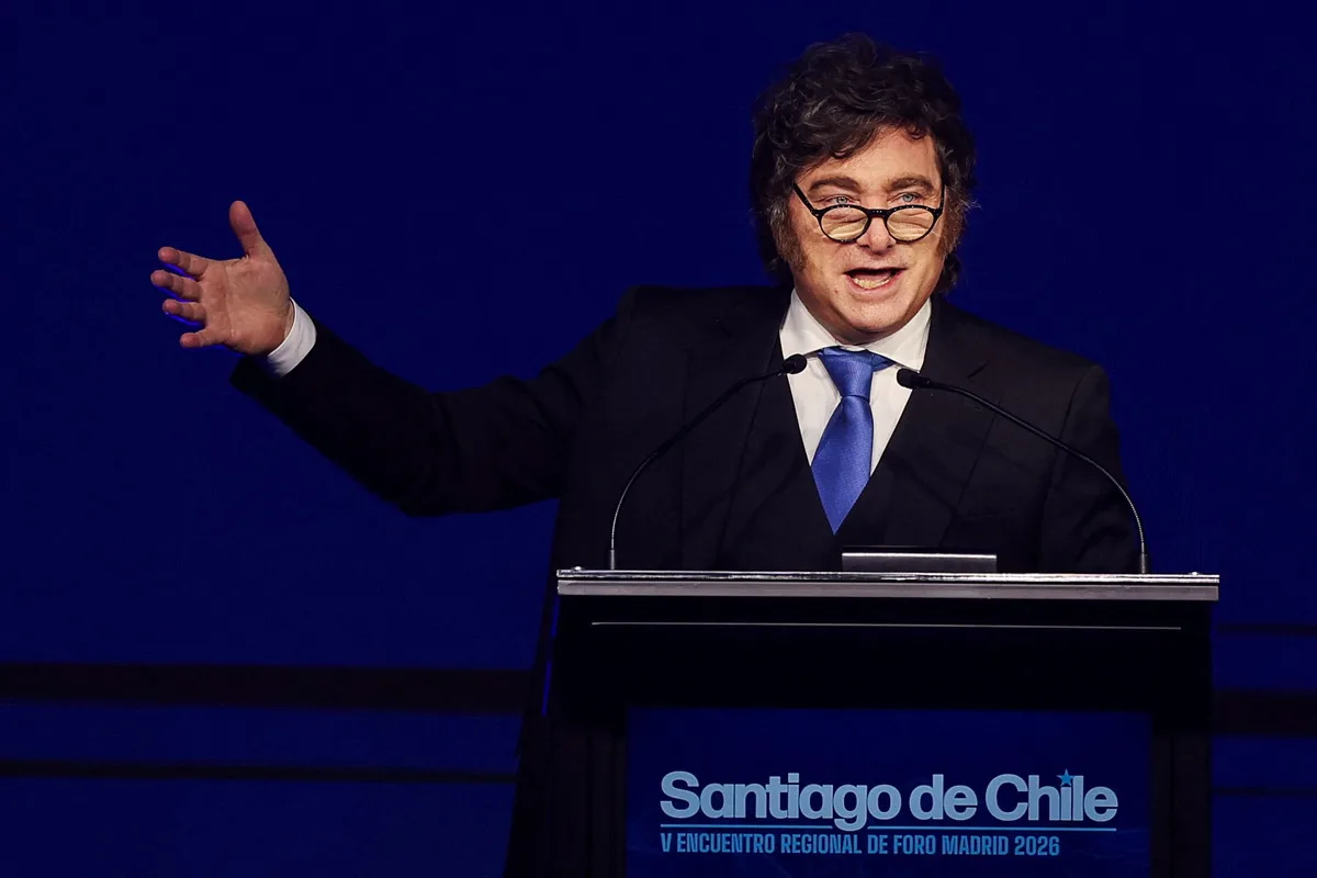 Javier Milei: “El gobierno de Macri se dejó correr por los que tiraron piedras, nosotros no lo vamos a hacer; no vamos a ceder un ápice en nuestras políticas”