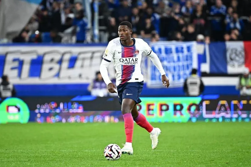 Coup dur pour le PSG : Nuno Mendes forfait pour le choc contre le FC Barcelone en Ligue des champions