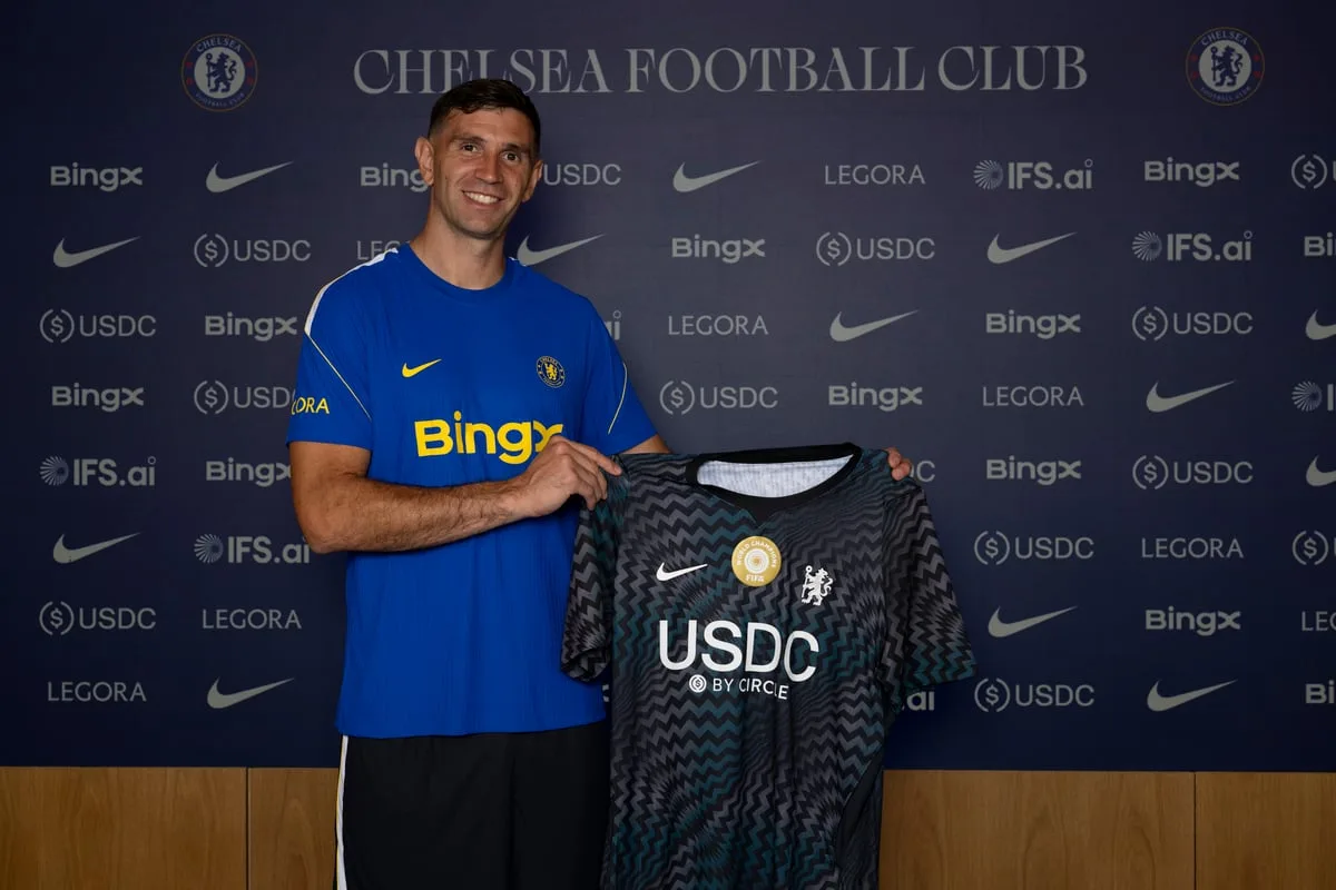 Chelsea reveal Emi Martinez shirt number after £7.5m transfer announced