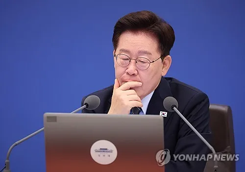 李대통령, 오륙도 전복사고에 "가용자원 총동원해 인명구조"