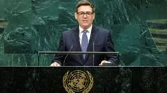 UK to fight Russian disinformation and push new global AI standards, Burnham says