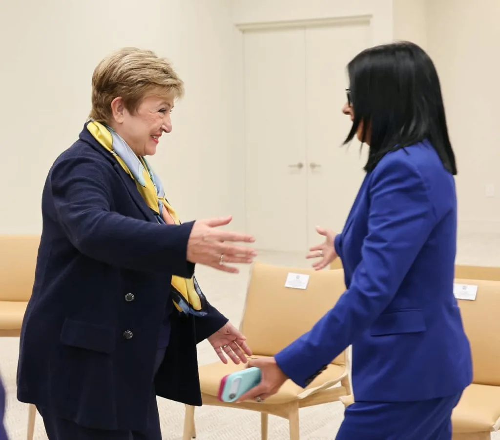Delcy Rodríguez se reúne con autoridades del BM, FMI y BID al margen de Asamblea de la ONU