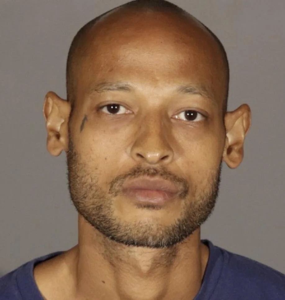 Notorious crouching sniffer known throughout Glendale and Burbank is arrested again