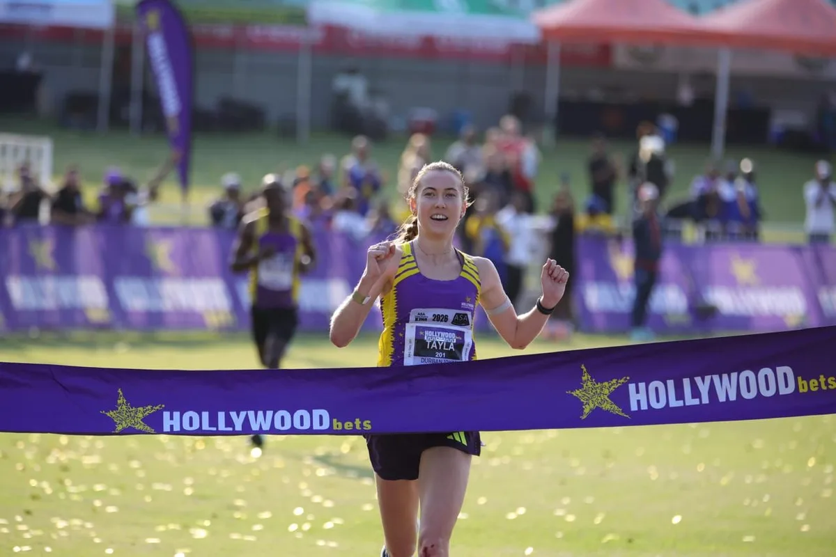 Kavanagh survives early fall to win Hollywoodbets 10km race in Durban