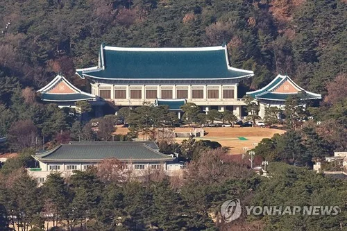[속보] 靑, 트럼프 SNS 메시지에 "북미대화 이어지길 기대"
