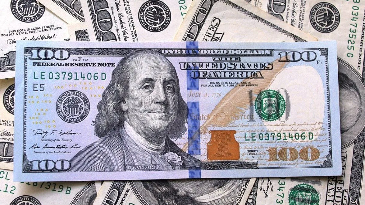 Dólar calmo, demanda récord: por qué los argentinos aceleran la compra de billetes
