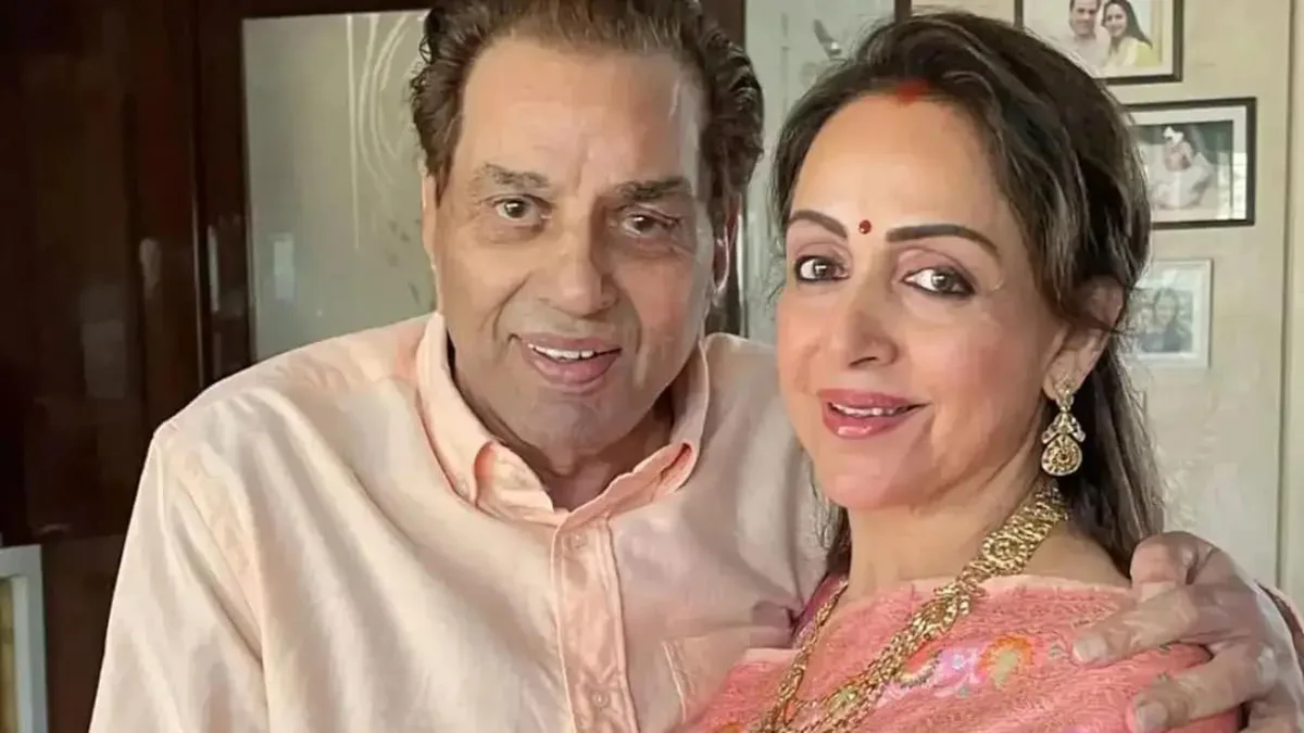 'Can't See Left, Right': When Hema Malini Called Her Romance With 'Married' Dharmendra "Love At First Sight"