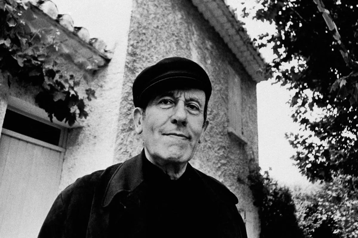 René Char en 1980 : « L’ennemi le mieux masqué du poète est l’actualité. Et l’actualité est une viande sournoise »