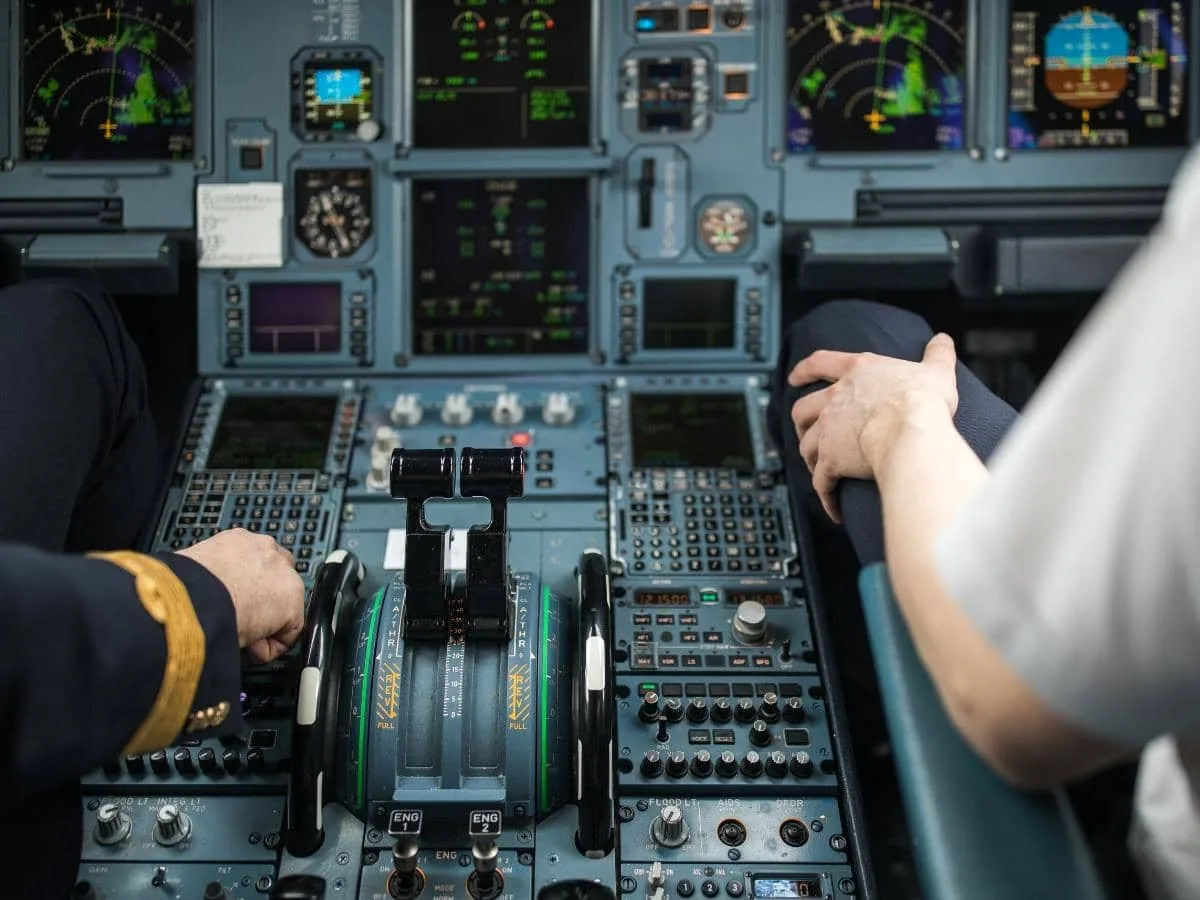 Israel bars Pakistani pilots, cabin crew from flights entering its airspace