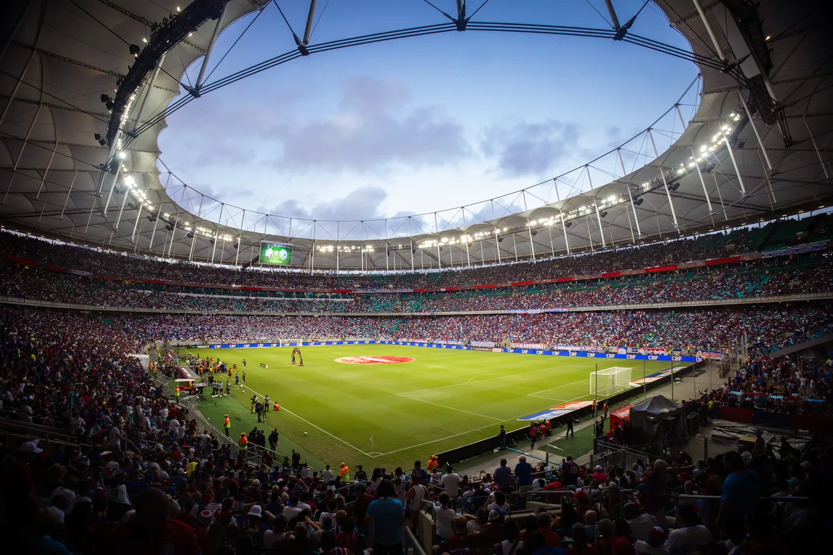 Jogos de hoje, domingo, 18 de outubro: onde assistir futebol ao vivo e horários