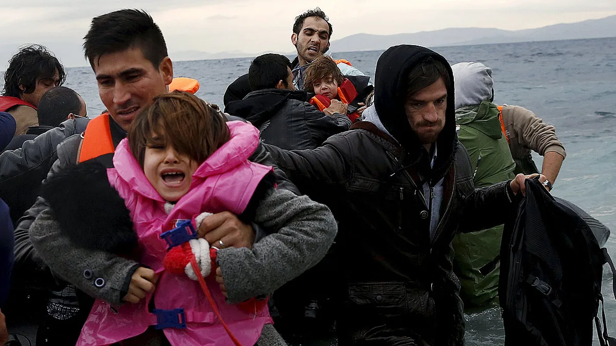 Al menos siete migrantes muertos y dos en estado crítico tras un rescate en el Mediterráneo