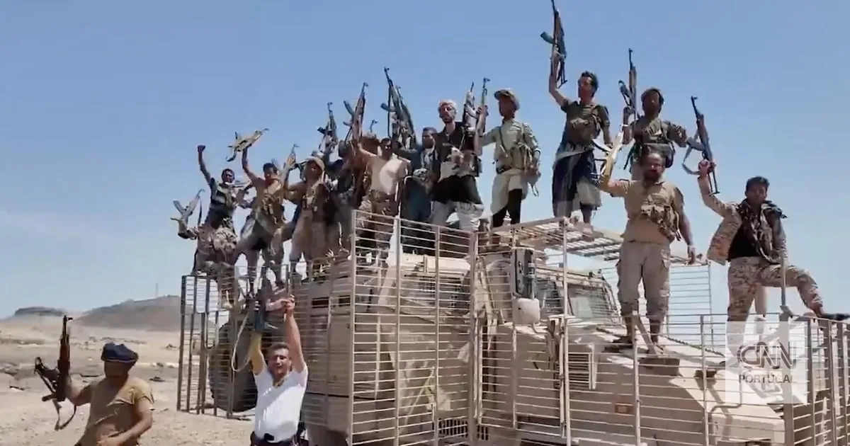 Primeiro a "retaliação de grande escala" depois o sangrento conflito sem fim: eis as opções para resolver o conflito com os houthis