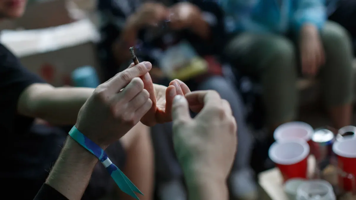 El consumo de cannabis se asocia con una aparición más temprana de la psicosis