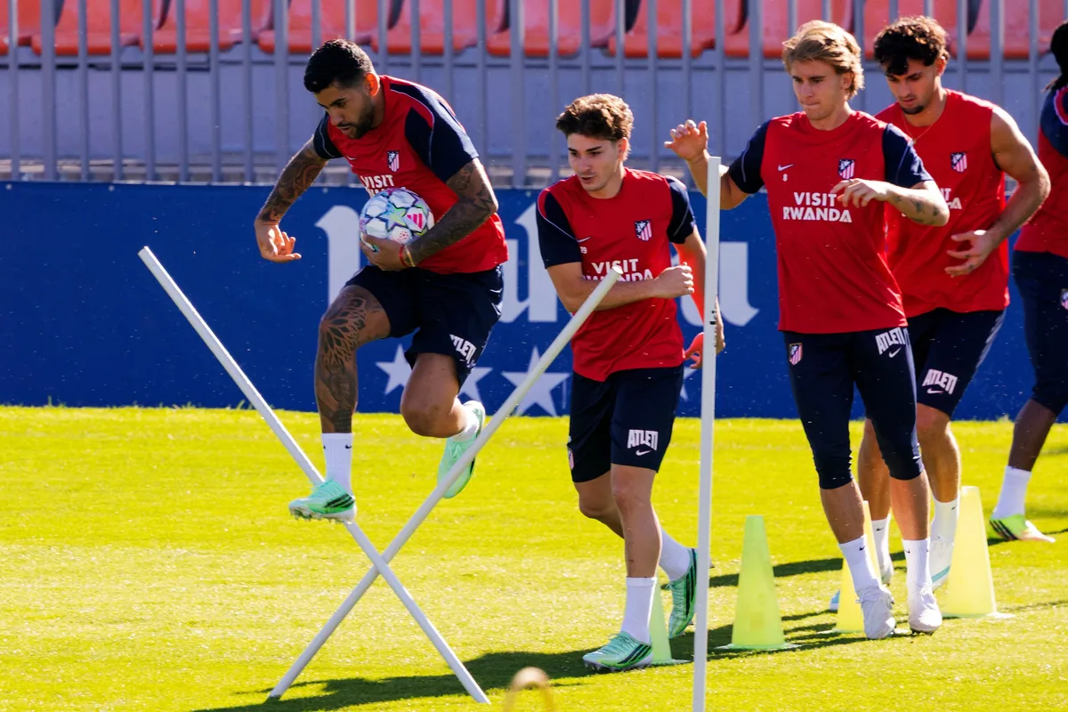 Atlético de Madrid - Manchester United, el partido de la Champions League en directo|Simeone apuesta por Julián como titular