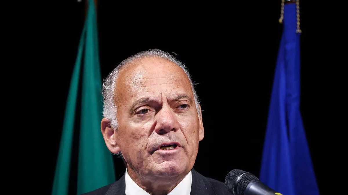 Luís Neves alvo de duas investigações “urgentes”. PGR garante que “andaram durante as férias”