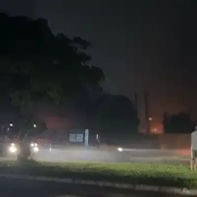 Incêndio destrói oficina mecânica na região central de Naviraí