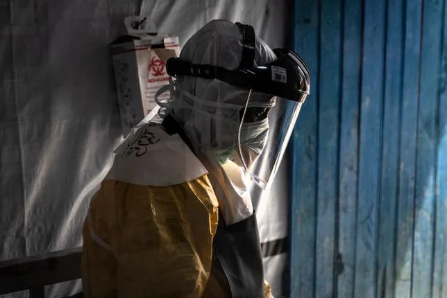 Virus Ebola : cent jours après le début officiel de l’épidémie, l’argent reste le nerf de la riposte sanitaire