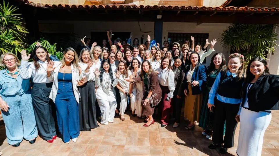 Estratégia da direita para público feminino sai vitoriosa e elege mais candidatas